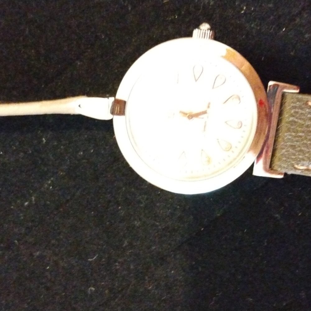 Premier Designs Watch. - Picture 7 of 8